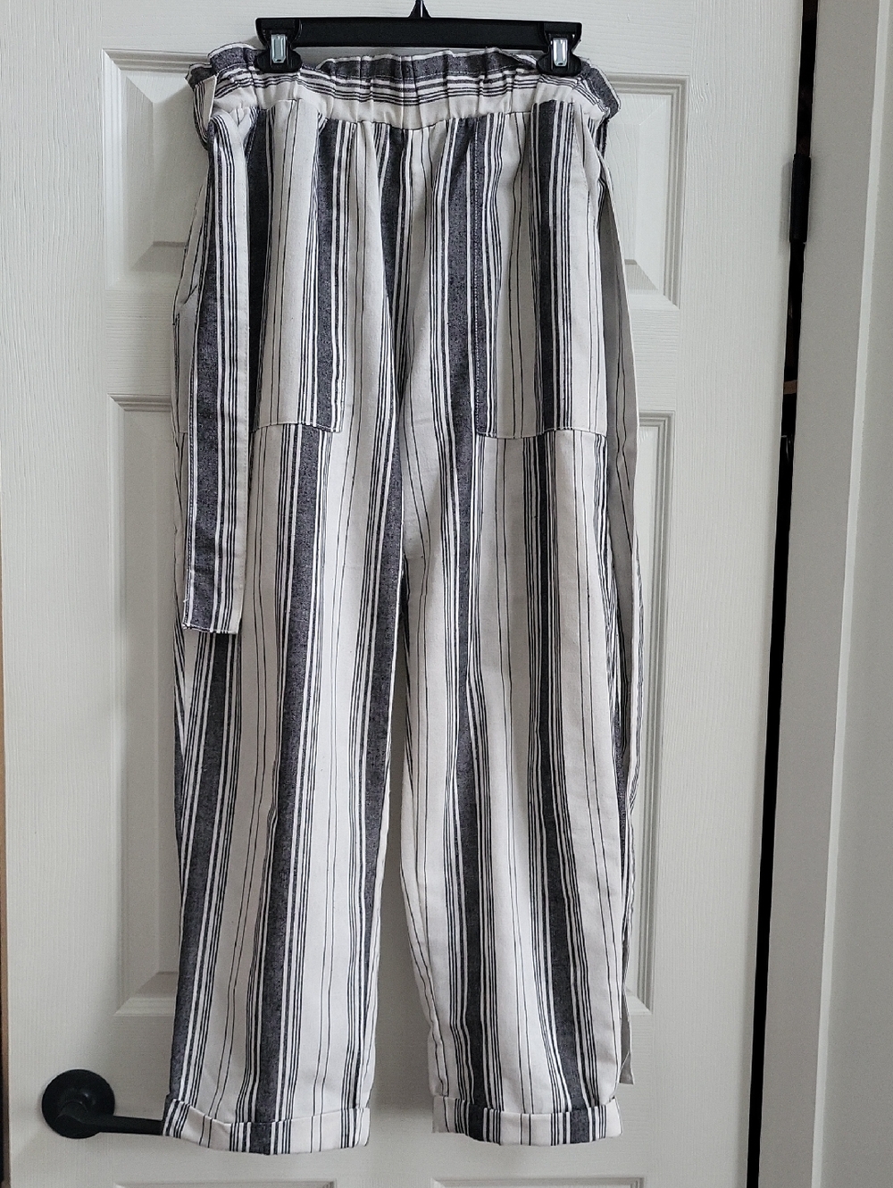 Striped High-Waist Pants - Black & White